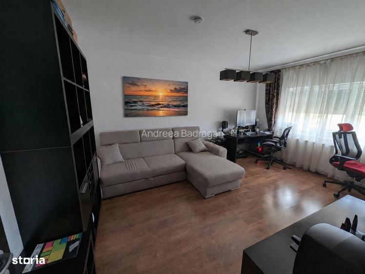 Vand ap cu 2 camere si loc de parcare
