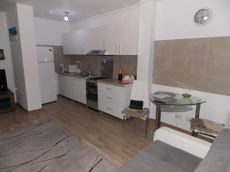 Apartament cu 2 camere semidecomandat în Nufărul