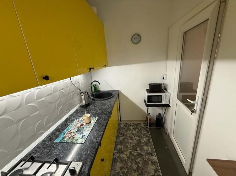 Apartament cu 2 camere semidecomandat în Central