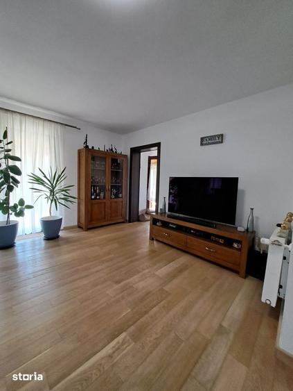 Casă cu 5 camere cu Teren 700 Mp în Tăuții-Măgherăuș