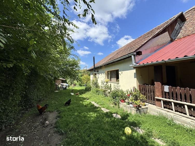 Casă cu 4 camere în Chirpăr