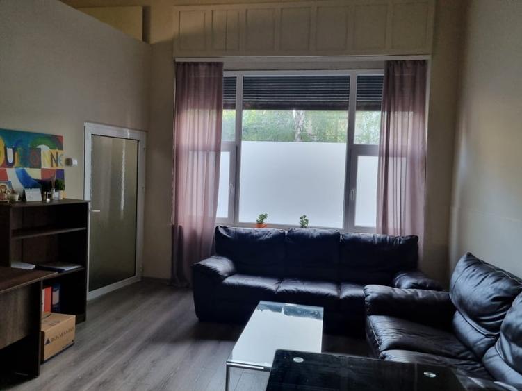 Birou, de 70 mp, în Tomis II