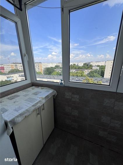 Apartament cu 2 camere semidecomandat în Berceni