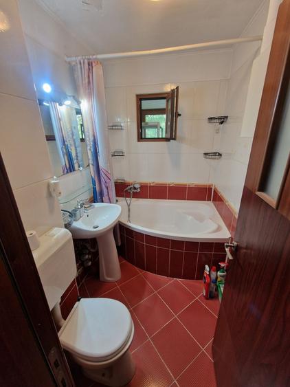 Apartament cu 2 camere semidecomandat în Baba Novac