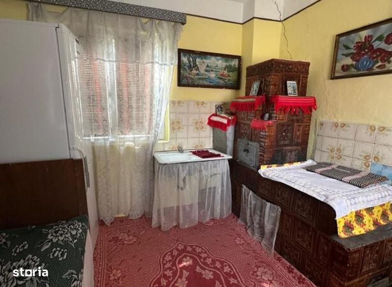 Casă cu 4 camere în Caraclău