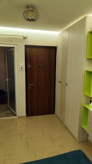 Apartament cu 2 camere decomandat în Exterior Vest