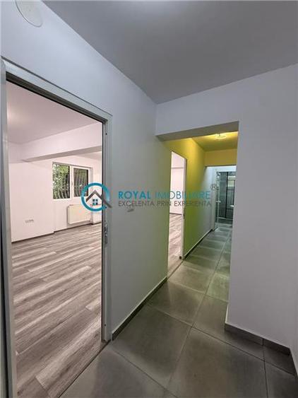 Apartament cu 4 camere decomandat în Republicii