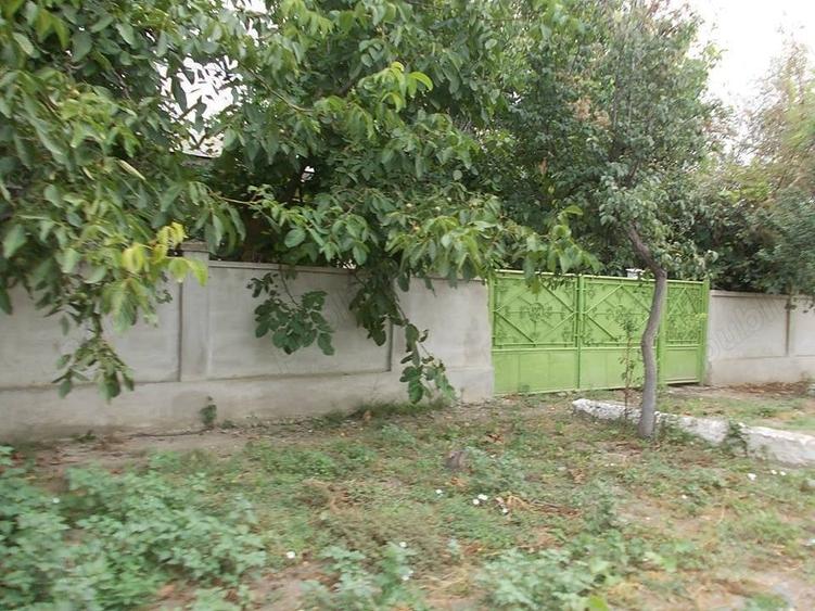 Casă cu 6 camere cu Teren 1100 Mp în Maluri