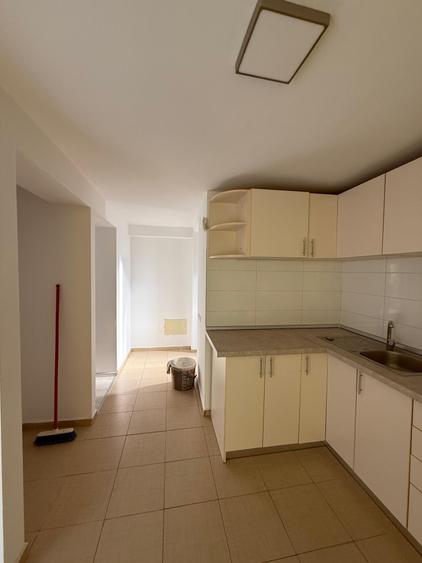 Apartament cu 2 camere semidecomandat în Zorilor