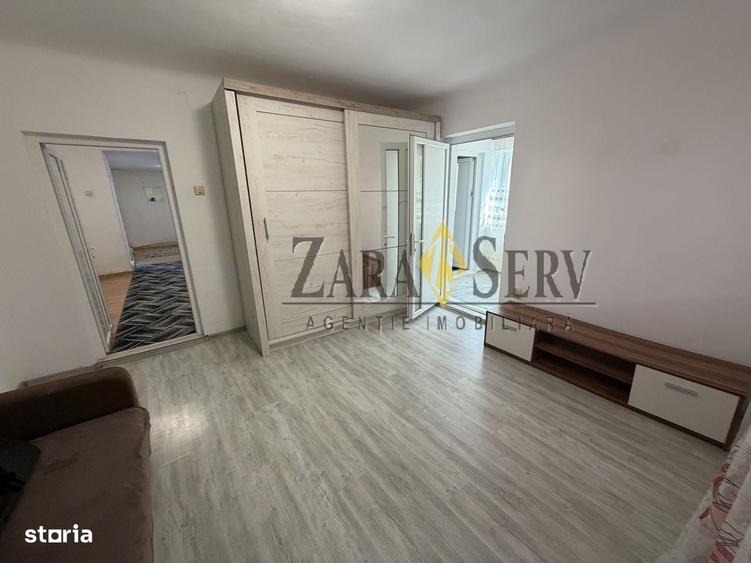 Casă cu 4 camere decomandat în Valea Călugărească