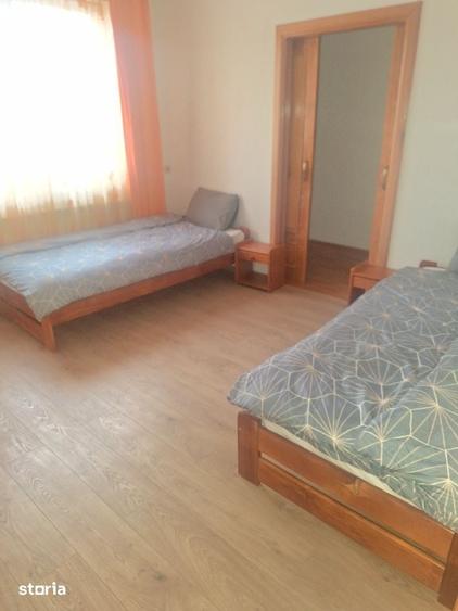 Casă cu 4 camere cu Teren 100 Mp în Centura