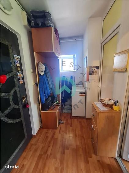Garsonieră decomandată, mobilată în Dârste