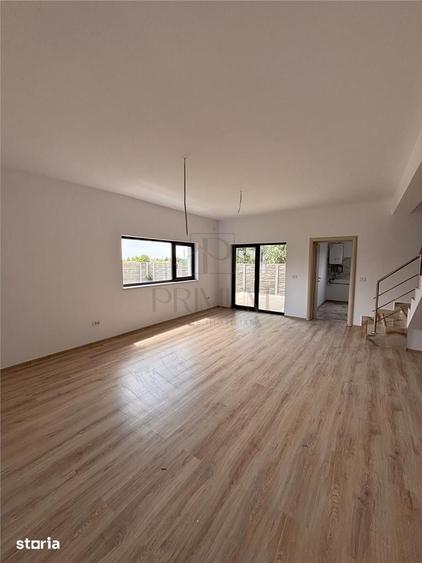 Casă cu 5 camere cu Teren 300 Mp în Central