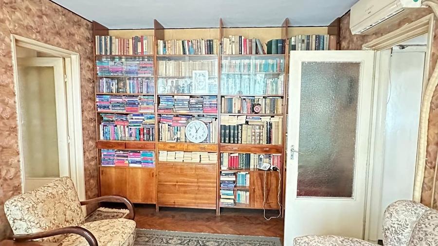 Apartament cu 3 camere semidecomandat în Iancului