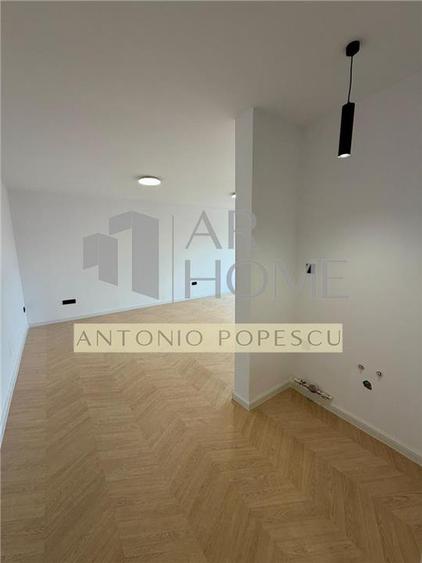 Apartament cu 4 camere decomandat în Gheorghe Doja