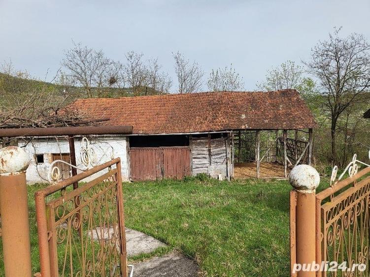 Casă cu 4 camere cu Teren 1000 Mp în Central