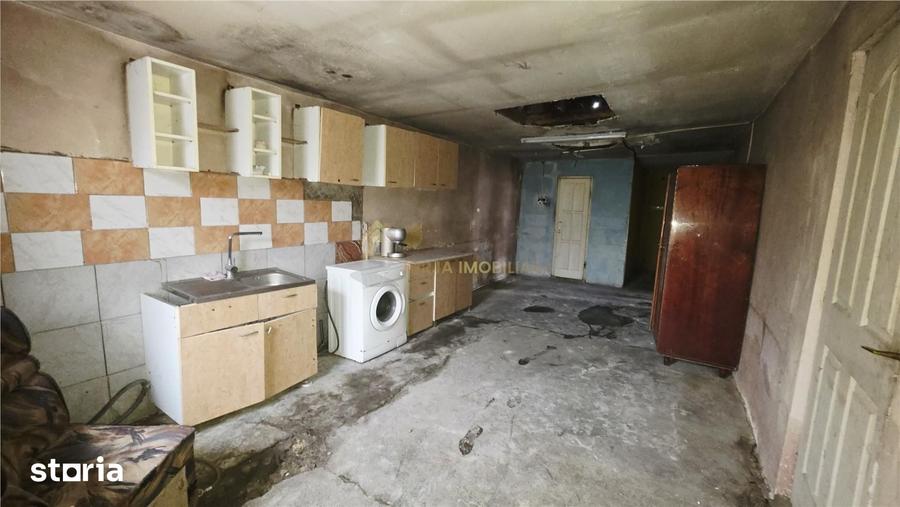 Casă cu 4 camere cu Teren 1839 Mp în Aiton