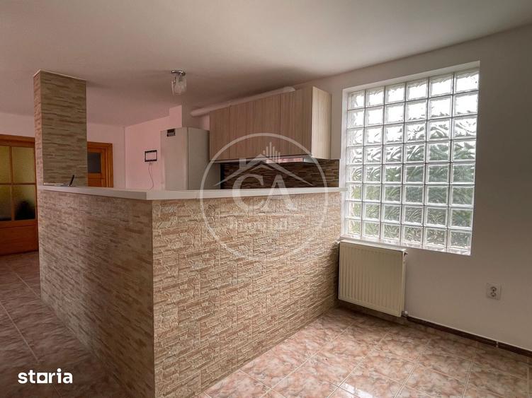 Casa de va^nzare cu 8 camere de tip P+E+M in zona Rogerius, Oradea - 17