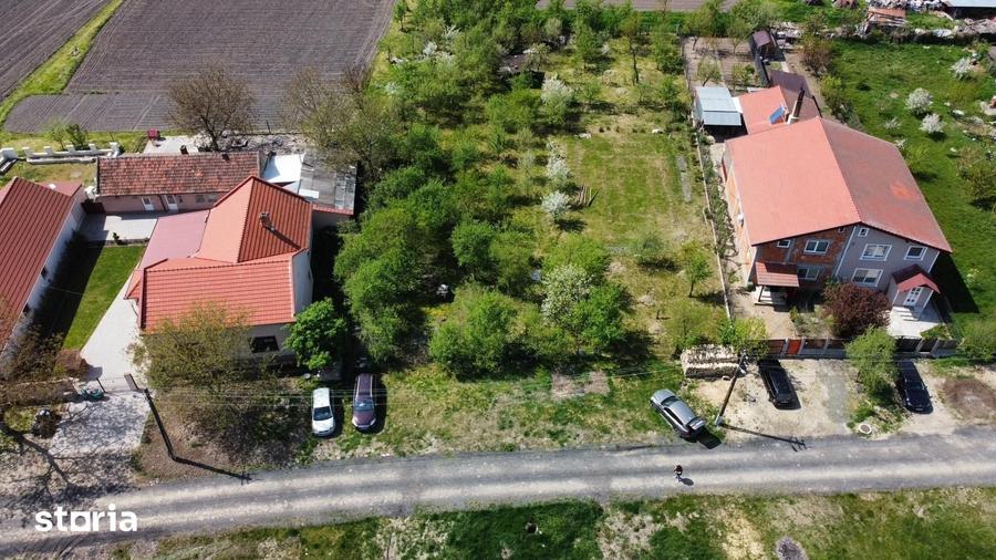 Teren de 1190 mp, în Chevereșu Mare