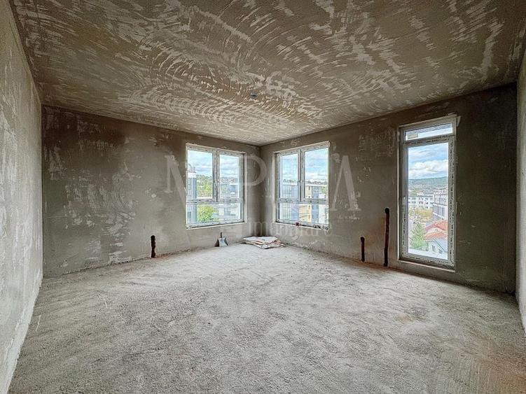 Apartament cu 3 camere decomandat în Iris