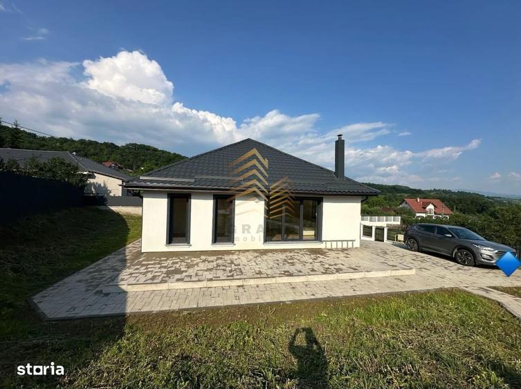 Casă cu 4 camere cu Teren 1000 Mp în Central