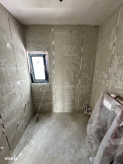 Casă cu 4 camere cu Teren 200 Mp în Holboca