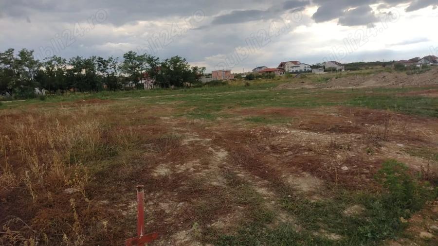 Teren de 800 mp, în Cihei
