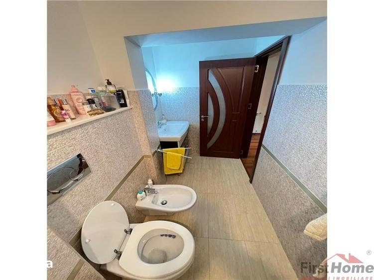 Apartament cu 3 camere în Brăilei