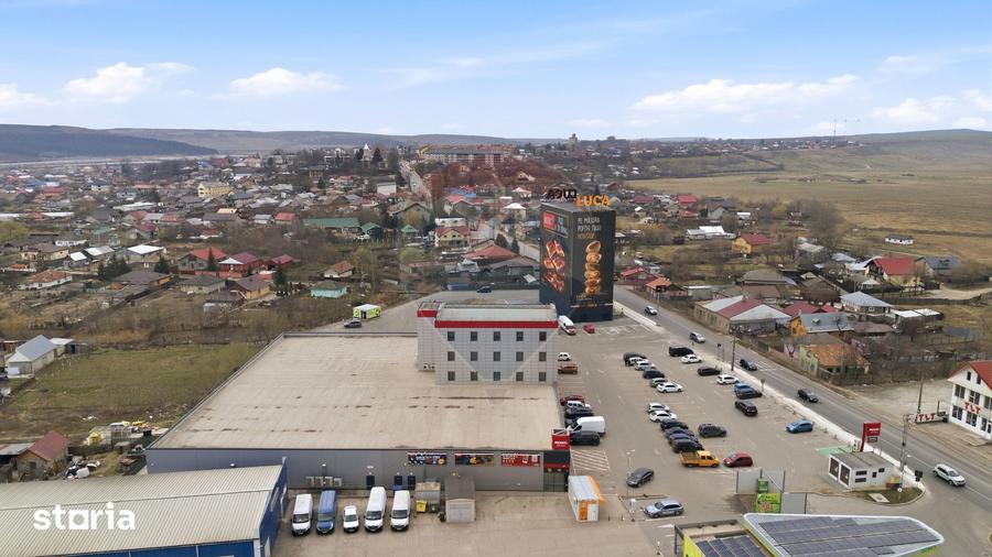 Spațiu comercial, de 3,995 mp, în Central