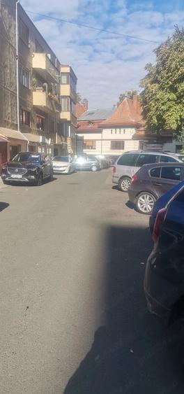 Casă cu Teren 2300 Mp în Doba