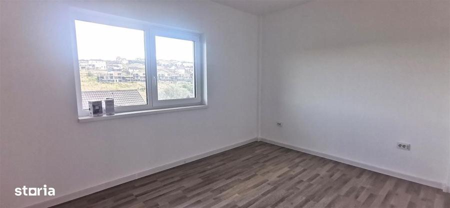 Casă cu 4 camere în Bucium