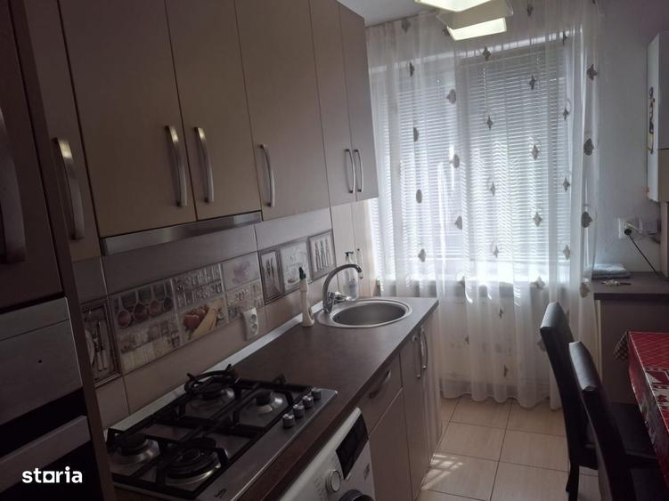 Apartament cu 2 camere decomandat în Terezian