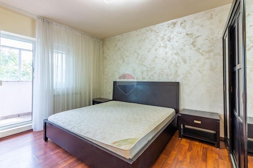 Apartament 3 camere mobilat ,strada Novaci în zona 13 Septembrie - 8