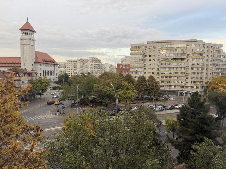 Apartament cu 3 camere în Titulescu