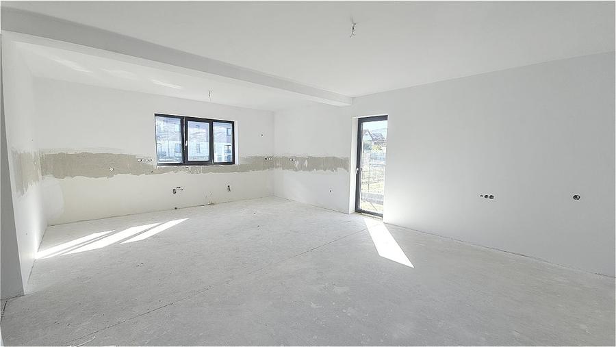 APARTAMENT 3 CAMERE | 102 MP UTILI | GARAJ 24 MP | CURTE 150 MP - 1