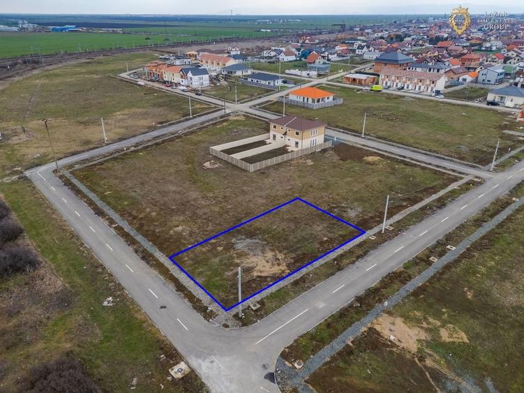 Teren Construcții intravilan de 700 mp, în Vladimirescu