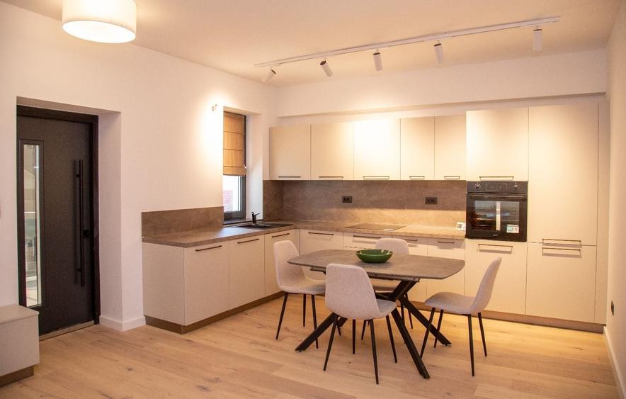 Apartament cu 3 camere, mobilat în Herăstrău
