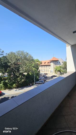 Apartament cu 2 camere decomandat în Candiano Popescu