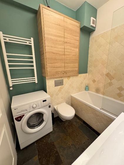 Apartament cu 3 camere decomandat, mobilat în Tineretului