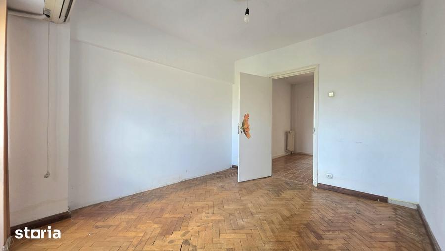 Apartament cu 4 camere în Centrul Civic