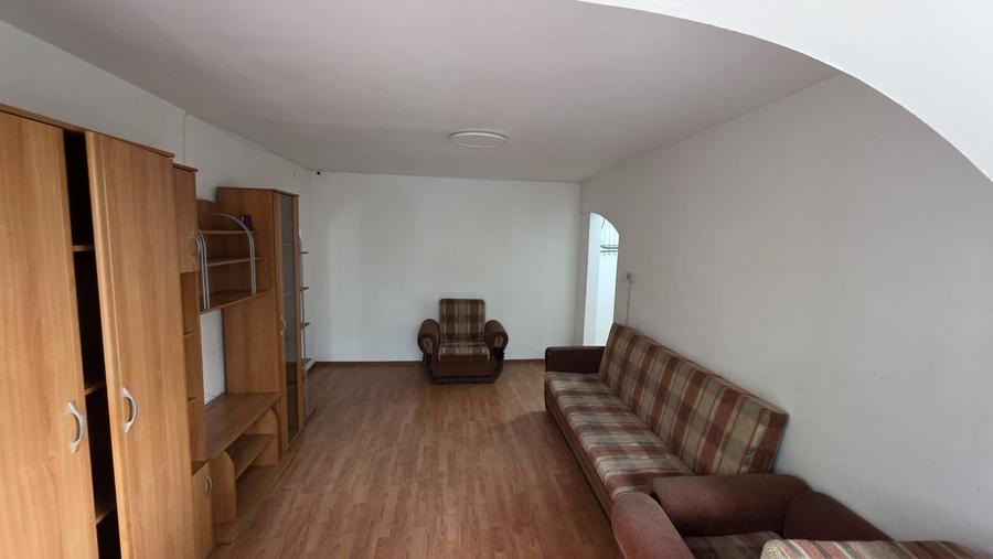 Apartament cu 2 camere semidecomandat în Vest