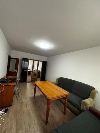 Apartament cu 2 camere decomandat în Dezmir