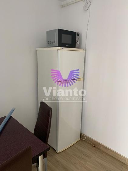 Apartament cu 3 camere decomandat, mobilat în Vasile Aaron