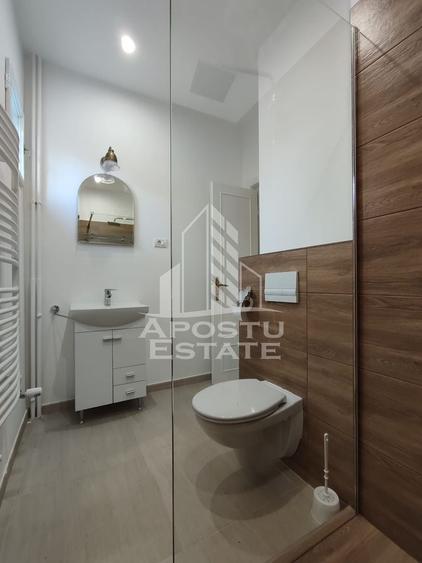 Apartament cu 5 camere circular, mobilat în Ultracentral