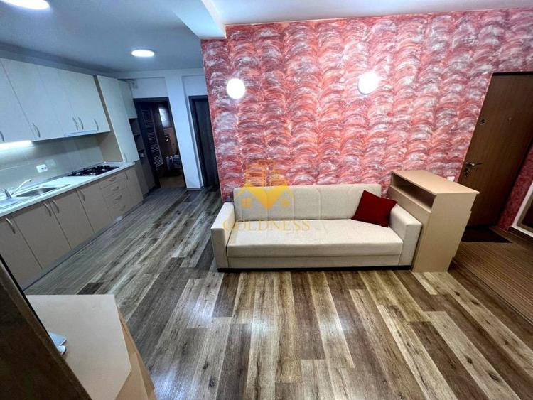 Apartament cu 3 camere semidecomandat în Bună Ziua