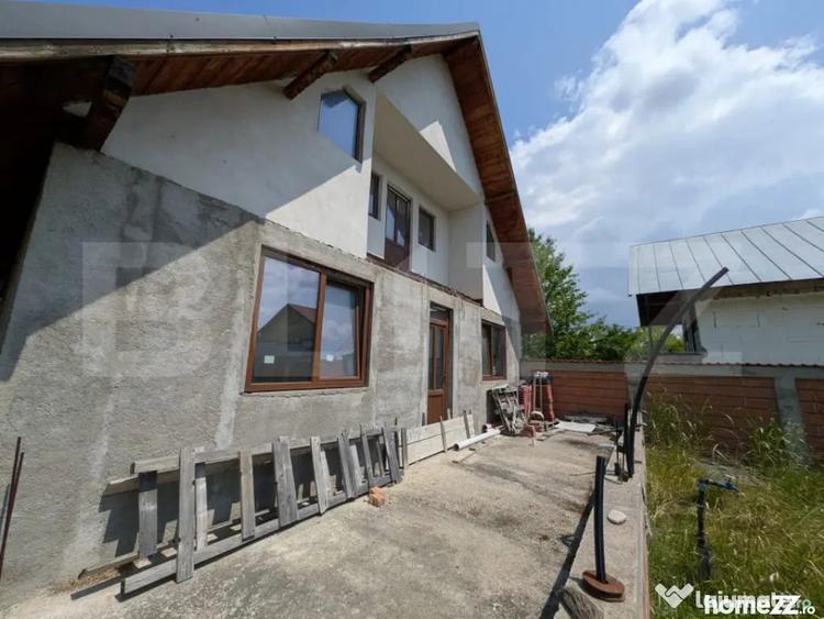 Casă cu 5 camere cu Teren 141 Mp în Central