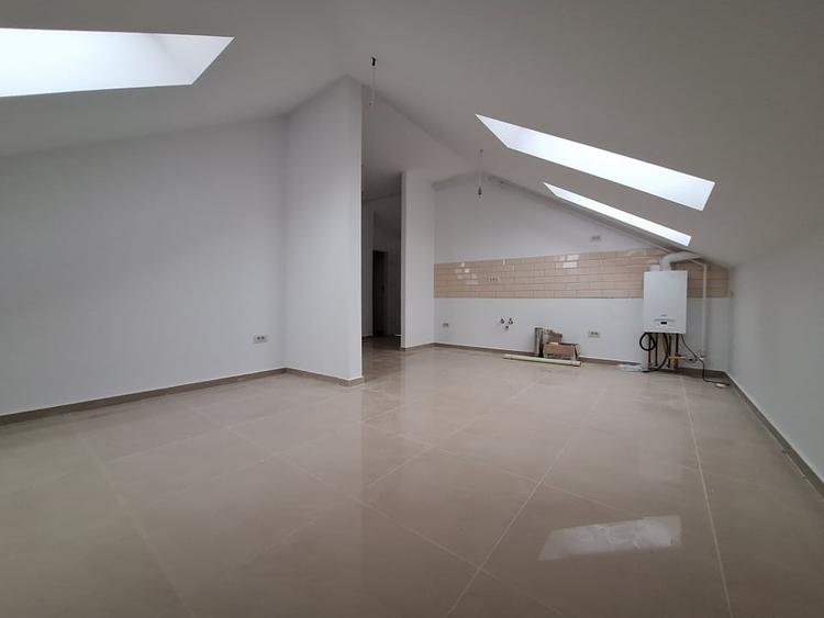 Apartament cu 3 camere în Chișoda