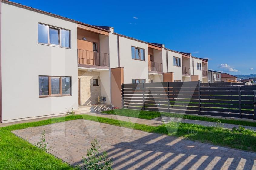 Casă cu 3 camere cu Teren 297.85998535156 Mp în Sebeș