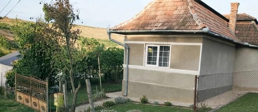 Casă cu 2 camere cu Teren 4000 Mp în Călărași