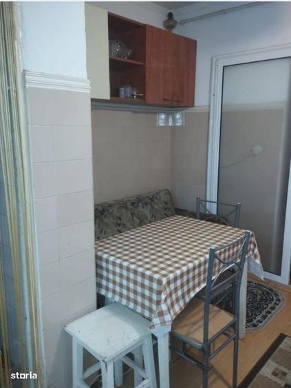 Apartament cu 2 camere semidecomandat în Prundu